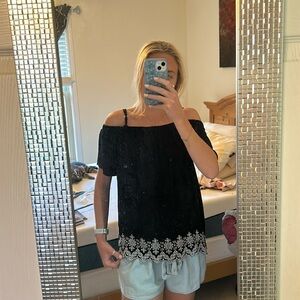 Off shoulder/cold shoulder top